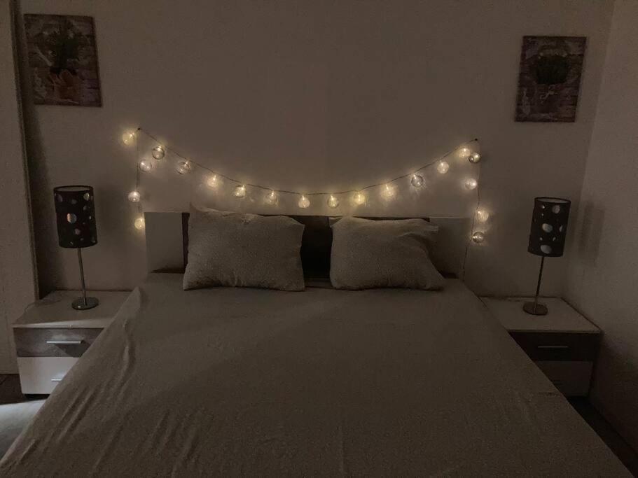 Apartmán Perle De Coton Pour Duo De Charme Anhée Exteriér fotografie